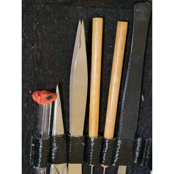 Vintage Black Leatherette Precision Dissecting Tool Kit Ruler Scalpels Tools 7x7 - Picture 7 of 8